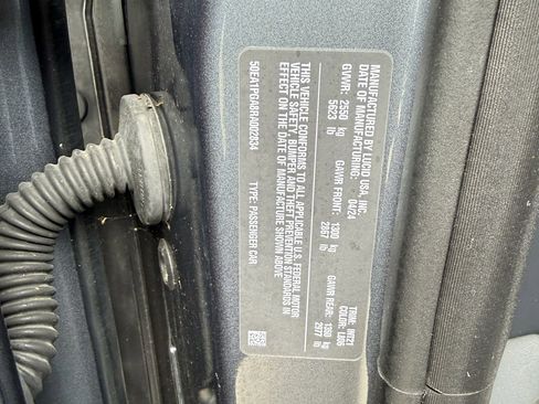 Used 2024 Lucid Air Pure image 10