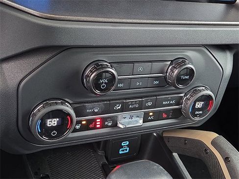 Certified 2025 Ford Bronco Badlands image 16