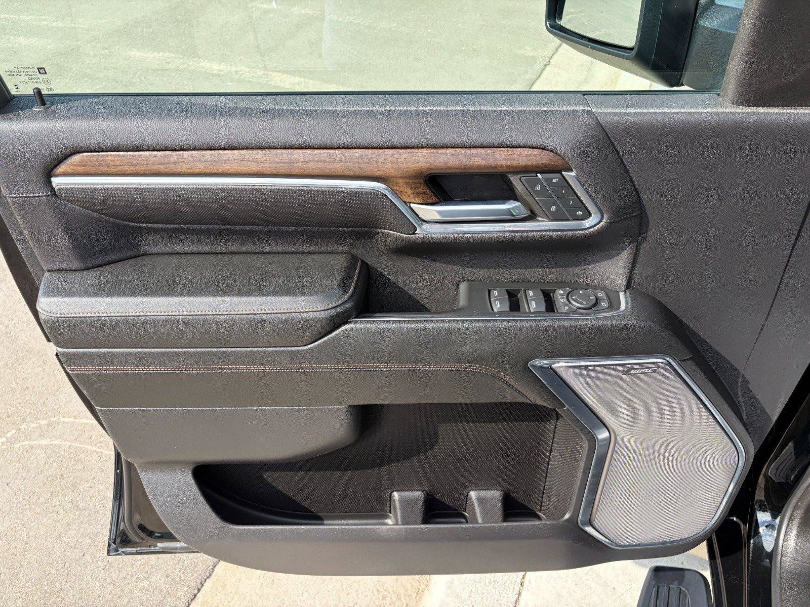 Used 2024 Chevrolet Silverado 3500 High Country w/ High Country Premium Package AWD/4WD image 9