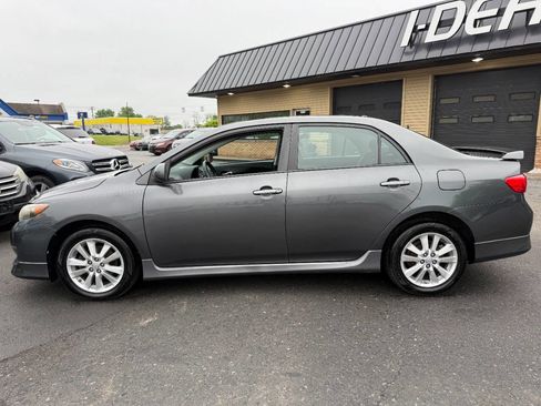 Used 2010 Toyota Corolla LE FWD image 8
