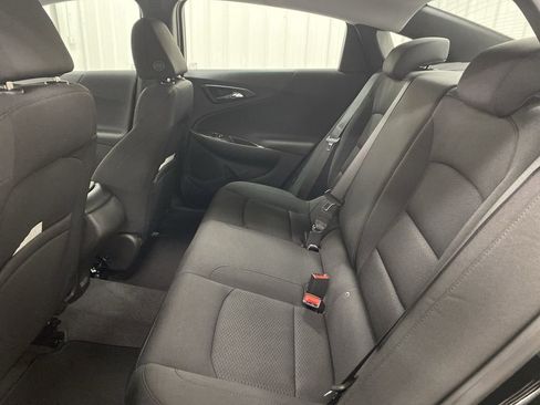 Used 2021 Chevrolet Malibu RS image 19