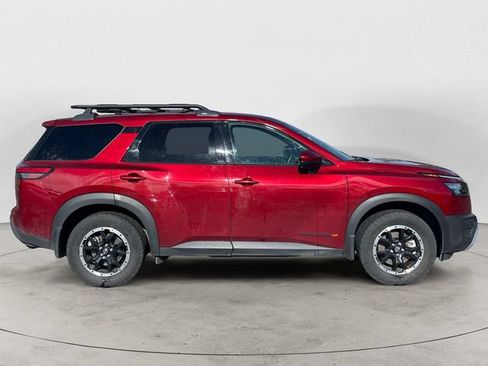Used 2024 Nissan Pathfinder Rock Creek AWD/4WD image 6