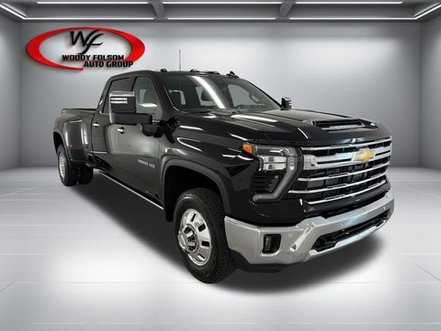 New 2026 Chevrolet Silverado 3500 LTZ w/ LTZ Plus Package AWD/4WD image 3