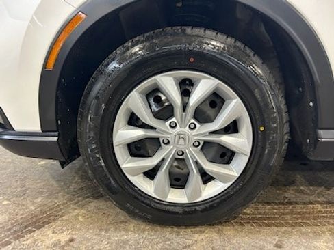 Used 2023 Honda CR-V LX image 2