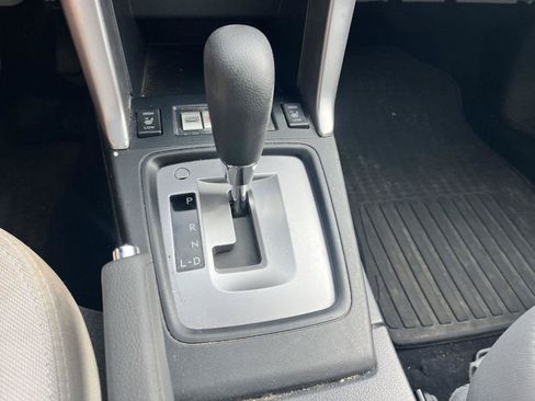 Used 2017 Subaru Forester 2.5i Premium AWD/4WD image 23