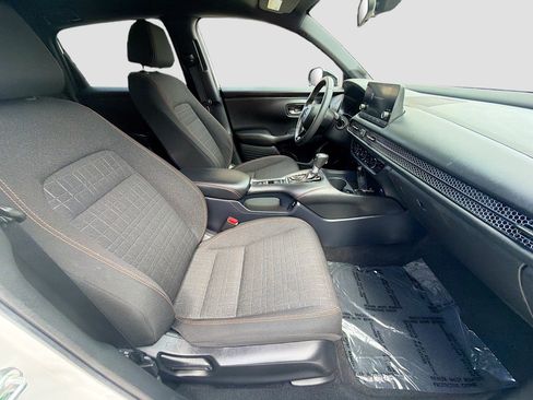 Used 2024 Honda HR-V Sport image 30