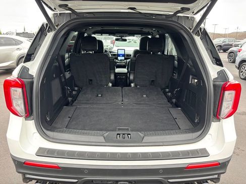 Used 2022 Ford Explorer ST w/ ST Street Pack image 25