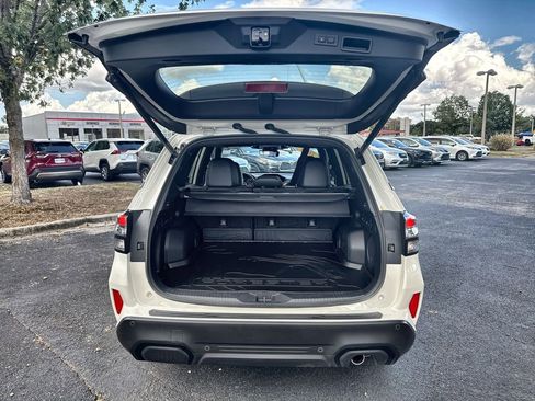 Used 2025 Subaru Forester Touring w/ Popular Package - Touring image 32