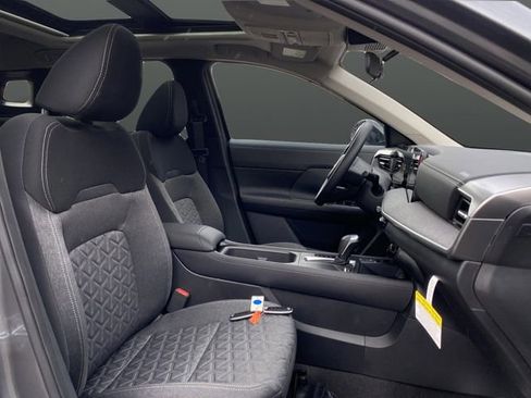 New 2026 Nissan Kicks SV w/ SV Premium Package image 30