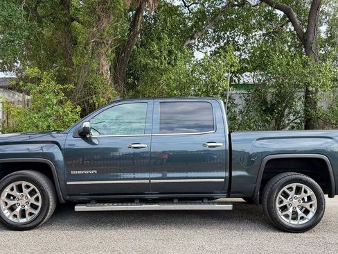 Used 2017 GMC Sierra 1500 SLT w/ SLT Premium Package RWD image 8