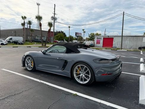 Used 2023 Porsche 718 Boxster Spyder RWD image 2