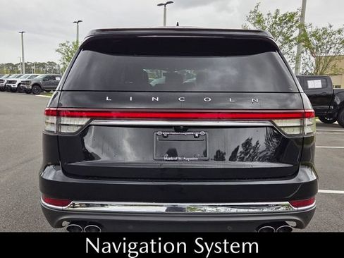 Used 2023 Lincoln Aviator Reserve w/ Equipment Group 201A RWD image 11