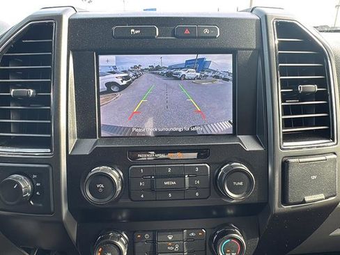 Used 2020 Ford F150 XLT image 19