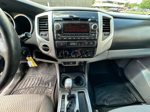 Used 2012 Toyota Tacoma 4x4 Double Cab image 17