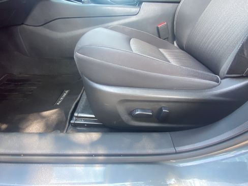 Used 2021 Nissan Altima 2.5 SV AWD/4WD image 11