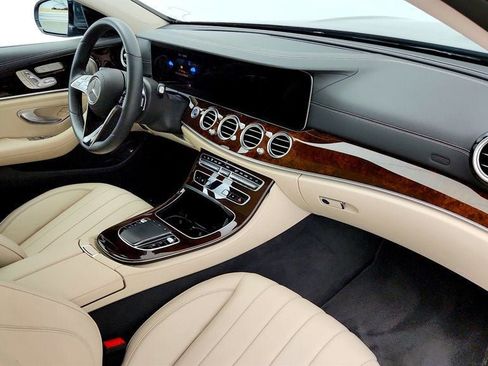 Used 2022 Mercedes-Benz E 350 4MATIC Sedan image 25
