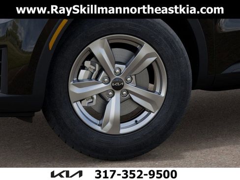 New 2026 Kia Sorento LX FWD image 9