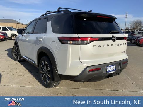 New 2026 Nissan Pathfinder Platinum w/ Cargo Package image 3