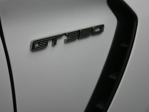 Used 2017 Ford Mustang Shelby GT350 RWD image 14
