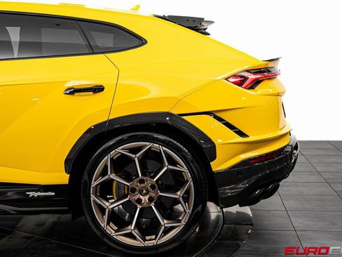 Used 2024 Lamborghini Urus Performante image 18