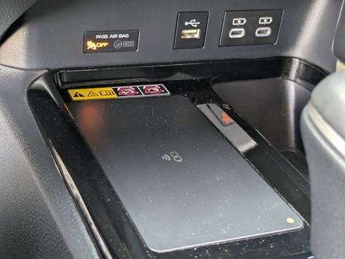 Used 2025 Toyota Camry XSE image 17