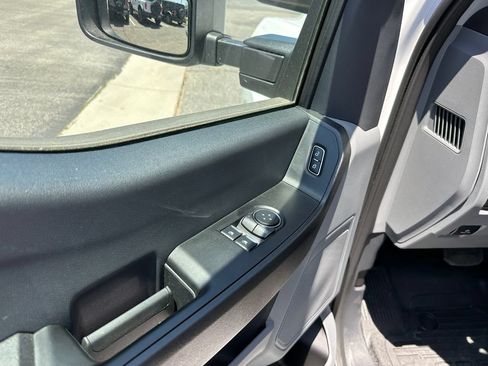 New 2025 Ford F350 XL w/ XL Chrome Package RWD image 20