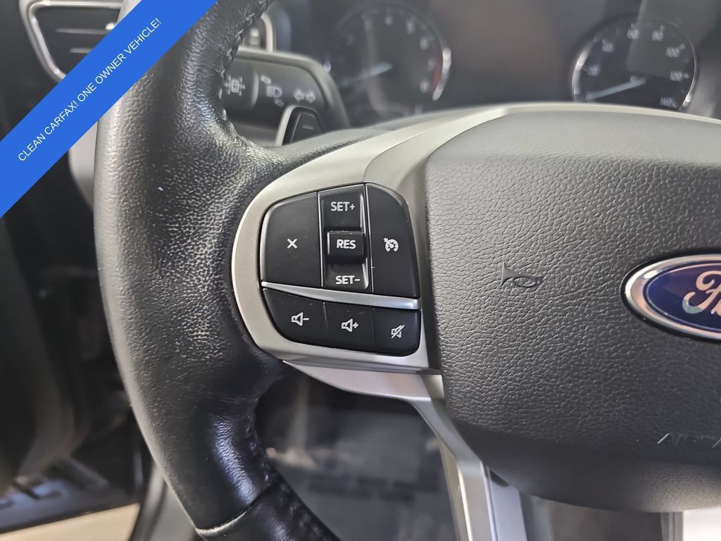 Used 2020 Ford Explorer XLT w/ Equipment Group 202A AWD/4WD image 18