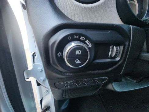 Used 2024 Jeep Gladiator Sport AWD/4WD image 22