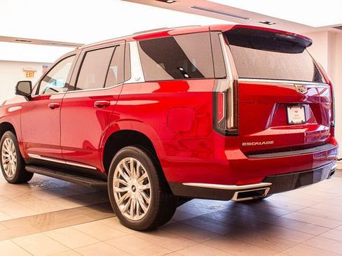 Used 2023 Cadillac Escalade Premium Luxury w/ LPO, Floor Liner Package image 8