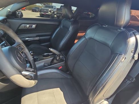 Used 2016 Ford Mustang Shelby GT350 w/ Technology Package image 15