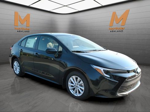New 2026 Toyota Corolla LE FWD image 4