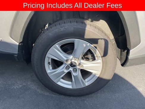 Used 2021 Toyota RAV4 XLE w/ Convenience Package AWD/4WD image 4