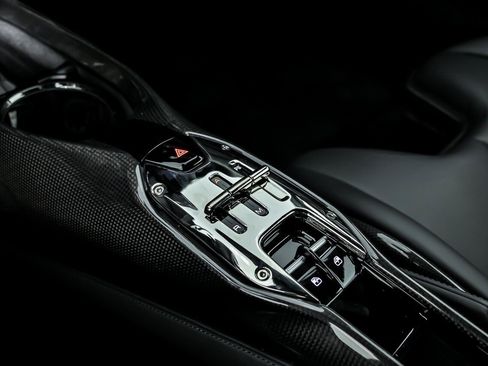 Used 2022 Ferrari SF90 Stradale AWD/4WD image 44