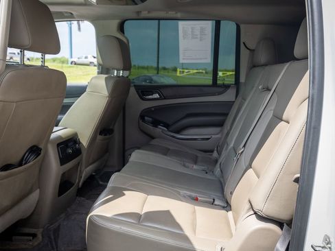 Used 2016 Chevrolet Suburban LT w/ Luxury Package AWD/4WD image 24