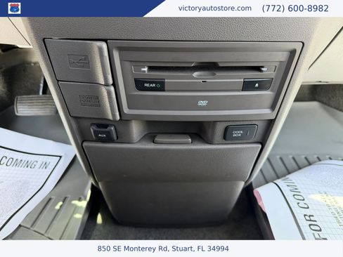 Used 2015 Honda Odyssey Touring Elite image 43