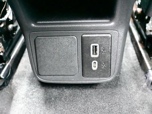 Used 2024 Buick Encore GX Preferred w/ Comfort Package image 15