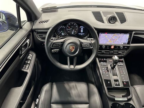 Certified 2026 Porsche Macan AWD/4WD image 26