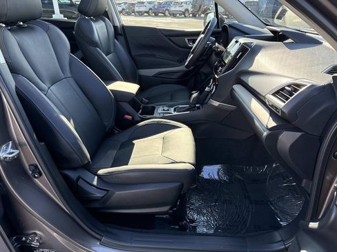 Used 2023 Subaru Forester Limited image 20