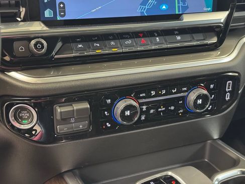 New 2026 Chevrolet Silverado 1500 High Country w/ Technology Package AWD/4WD image 36