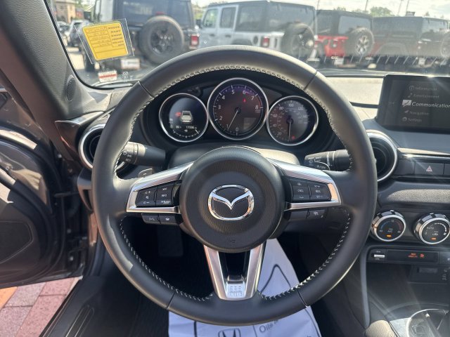 Used 2025 MAZDA MX-5 Miata RF Grand Touring RWD image 15