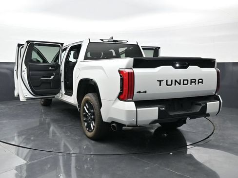 Used 2024 Toyota Tundra Platinum AWD/4WD image 44