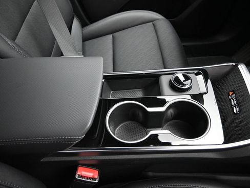 New 2026 Chevrolet Equinox LT w/ Convenience Package II image 28