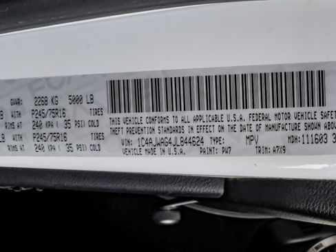 Used 2018 Jeep Wrangler Sport AWD/4WD image 56
