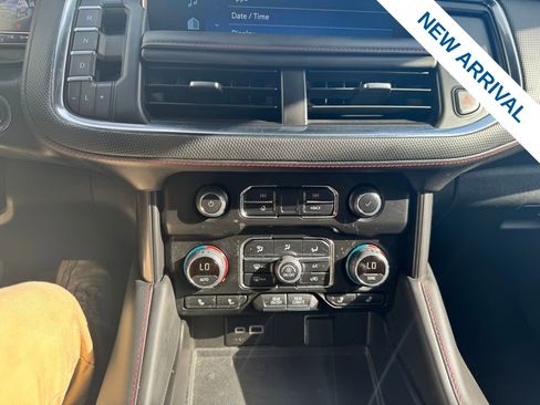 Used 2024 Chevrolet Suburban RST w/ Luxury Package image 27