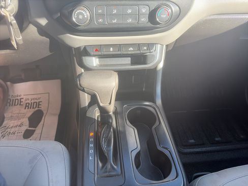 Used 2017 Chevrolet Colorado W/T w/ WT Convenience Package RWD image 17