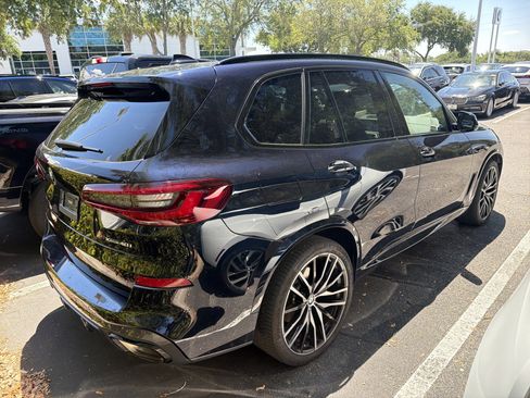 Used 2023 BMW X5 xDrive40i w/ M Sport Package AWD/4WD image 2