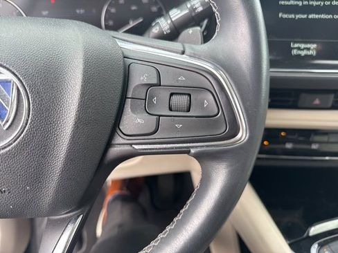 Used 2022 Buick Envision Preferred FWD image 18