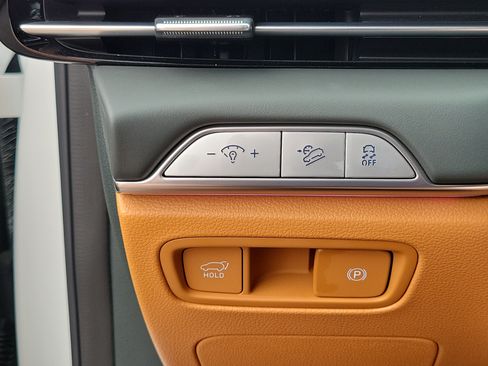 Certified 2026 Genesis GV80 3.5T Advanced AWD/4WD image 10