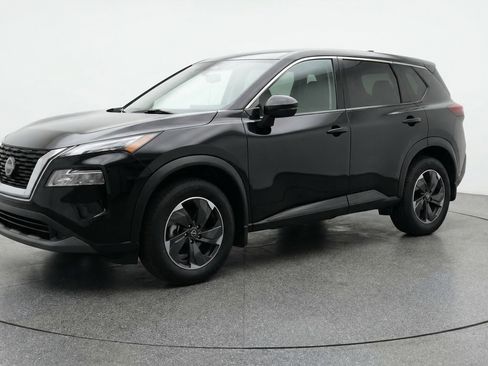 Used 2025 Nissan Rogue SV AWD/4WD image 3