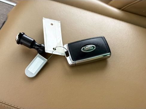 Used 2023 Land Rover Range Rover SE AWD/4WD image 17